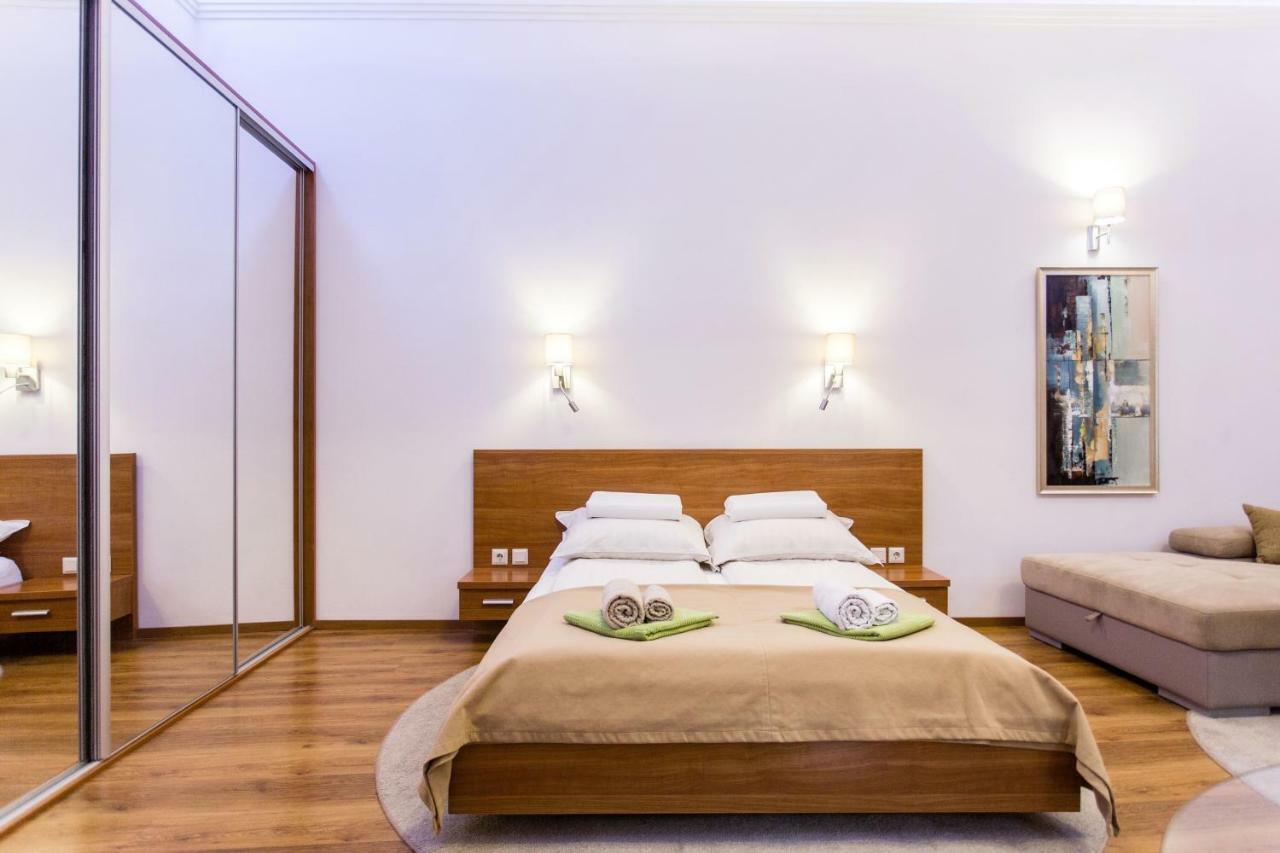 Downtown Design Flat *
